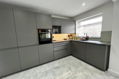 Open Plan Kitchen/ Diner