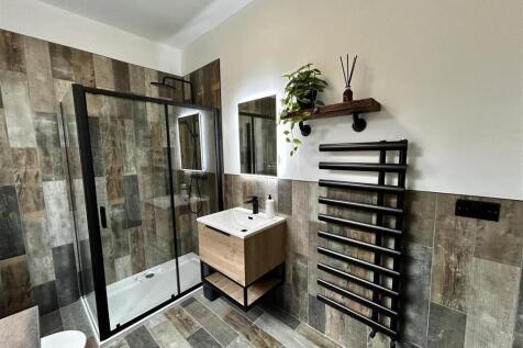 Shower Room/Utility