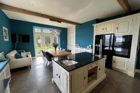 Open Plan Dining Kitchen