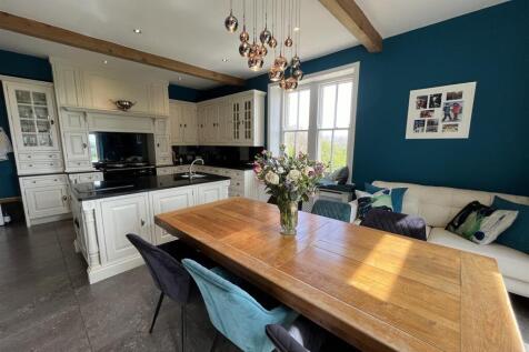 Open Plan Dining Kitchen