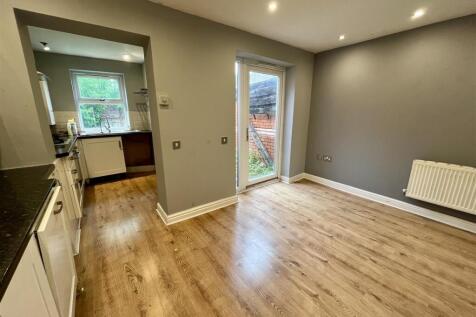 Dining Room Open To Kitchen