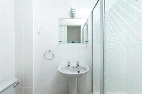 Family Shower Rm