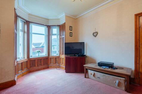 LIVING ROOM RIGHT
