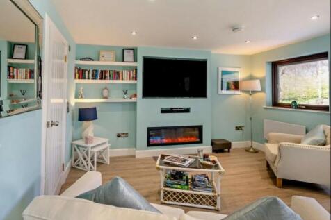 GARDEN HOUSE LOUNGE 