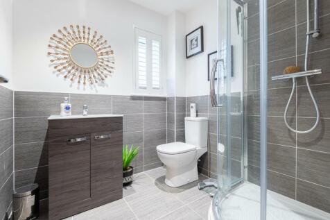 ENSUITE SHOWER ROOM