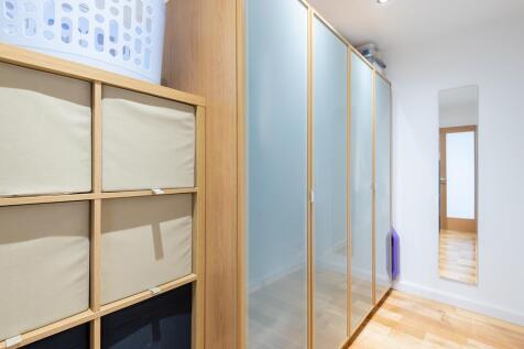BOX ROOM