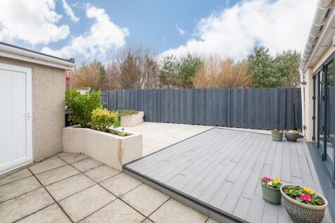 GARDEN REAR