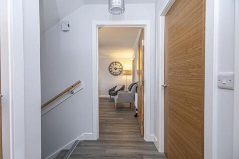 UPPER LANDING