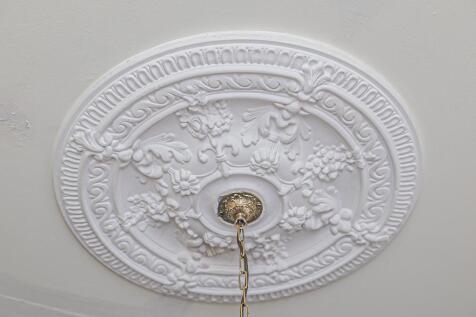 SITTING ROOM DETAIL