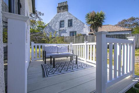 DECKING