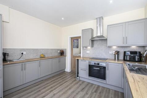 KITCHEN AGAIN