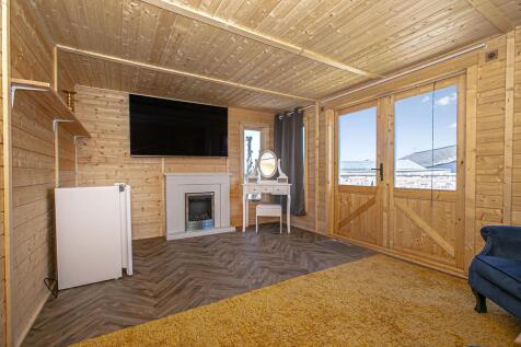 SUMMER HOUSE AGAIN