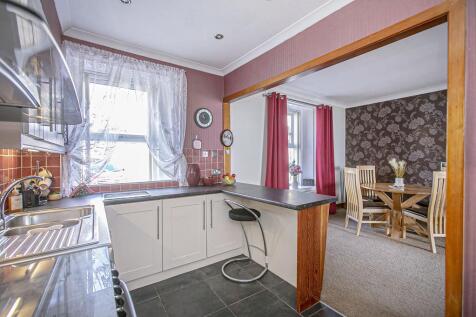 KITCHEN AGAIN