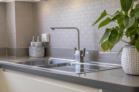 KITCHEN DETAIL 2