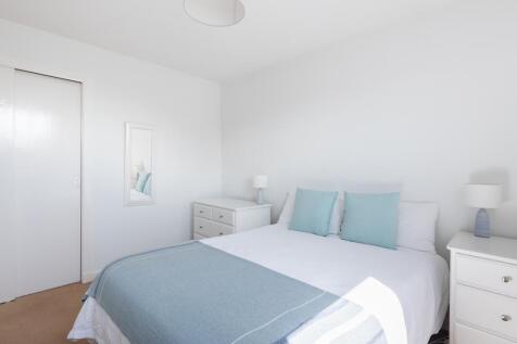 BEDROOM 2 AGAIN