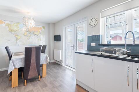 KITCHEN TO DINING