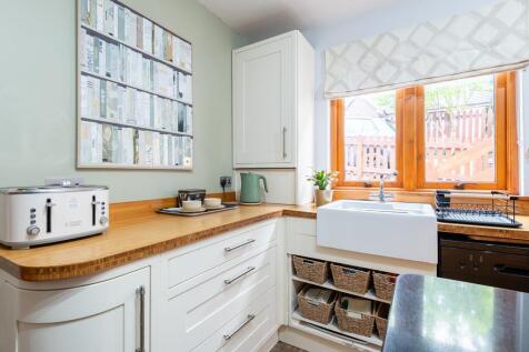 KITCHEN AGAIN