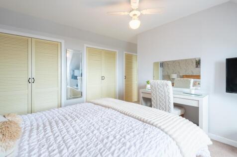 MASTER BEDROOM 1 AGA