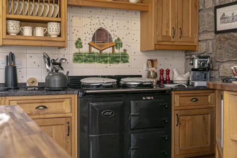 KITCHEN DETAIL