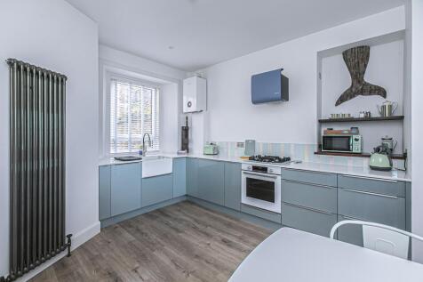 KITCHEN AREA AGAIN