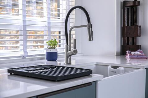 KITCHEN DETAIL