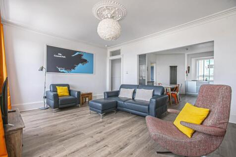 LIVING ROOM AGAIN