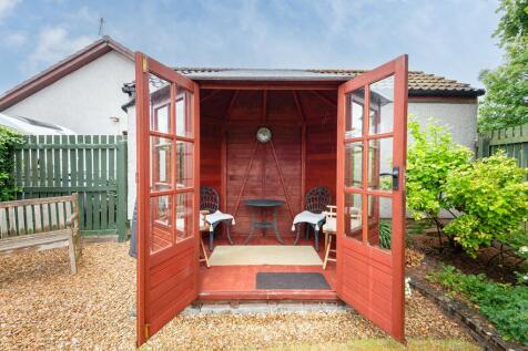 SUMMER HOUSE