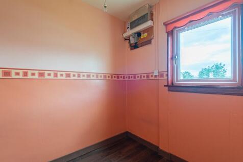 BOX ROOM