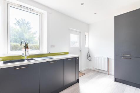 KITCHEN REAR 