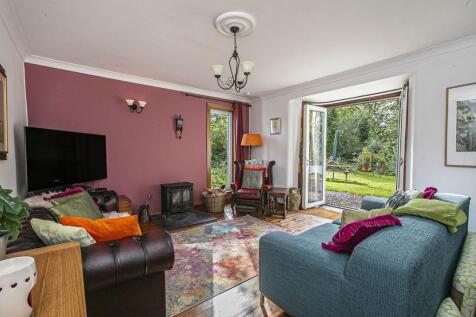 LIVING ROOM AGAIN