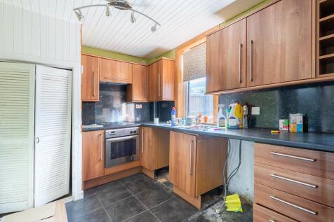 KITCHEN LEFT