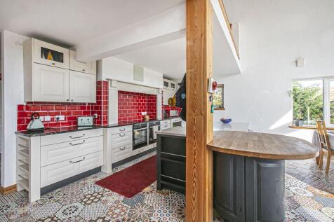 KITCHEN AGAIN