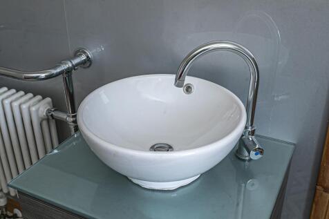 ENSUITE DETAIL