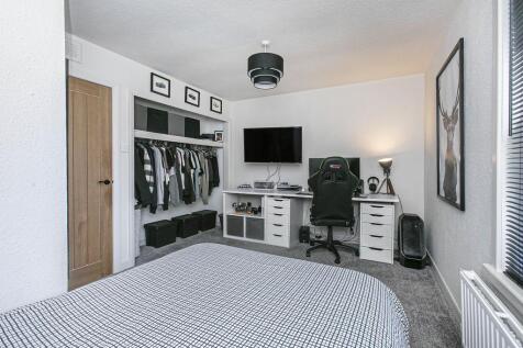 BEDROOM 2 AGAIN