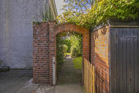 SIDE GARDEN DETAIL