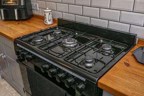 KITCHEN DETAIL