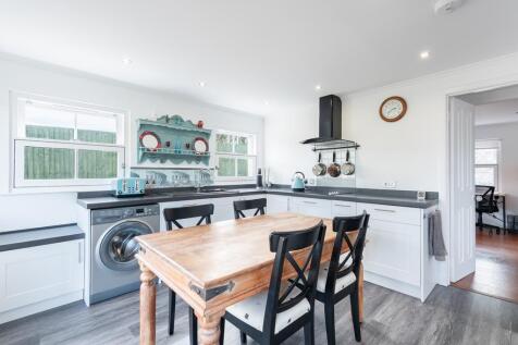 KITCHEN AGAIN