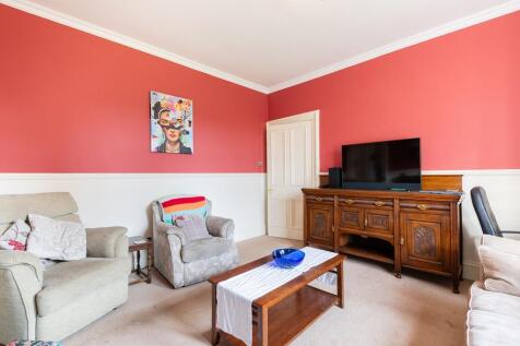 LIVING ROOM AGAIN