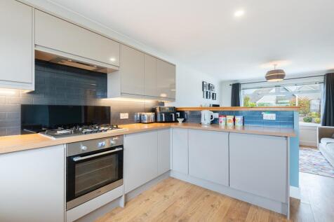KITCHEN RIGHT