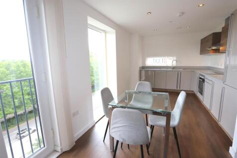 Dining Area.JPG