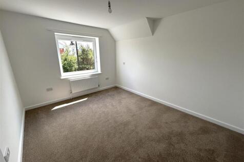 bedroom one.jpg