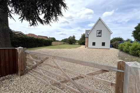 gate - driveway.jpg