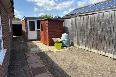 rear garden a.jpg