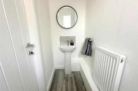 Cloakroom/WC