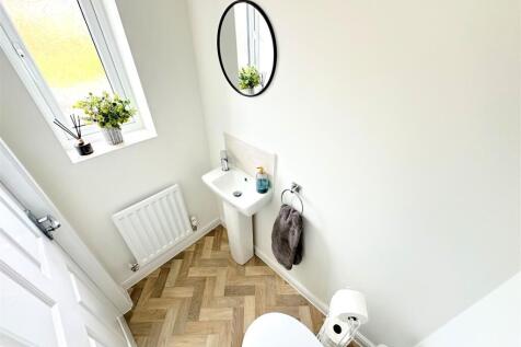 Cloakroom/WC