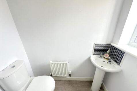Cloakroom/WC
