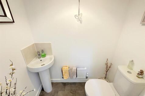 Cloakroom/WC