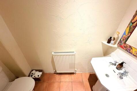 Cloakroom/WC