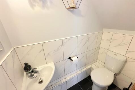 Cloakroom/WC