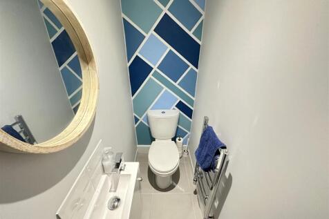 Cloakroom/WC